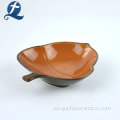 Platos de cerámica de encargo al por mayor de las placas de cerámica de la forma de hoja